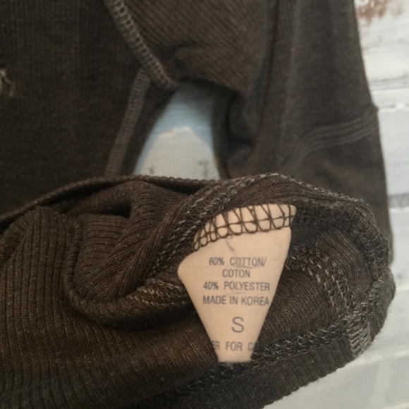 Old School Flattering A&F Top - Picture 3 of 4